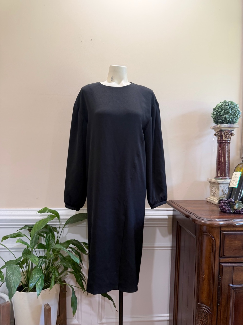 Vanessa Bruno Classic Black Long Sleeve Shift Dress